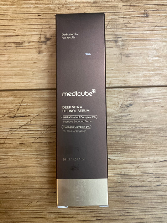 Medicube Deep Vita A Retinol Serum. Set of 10